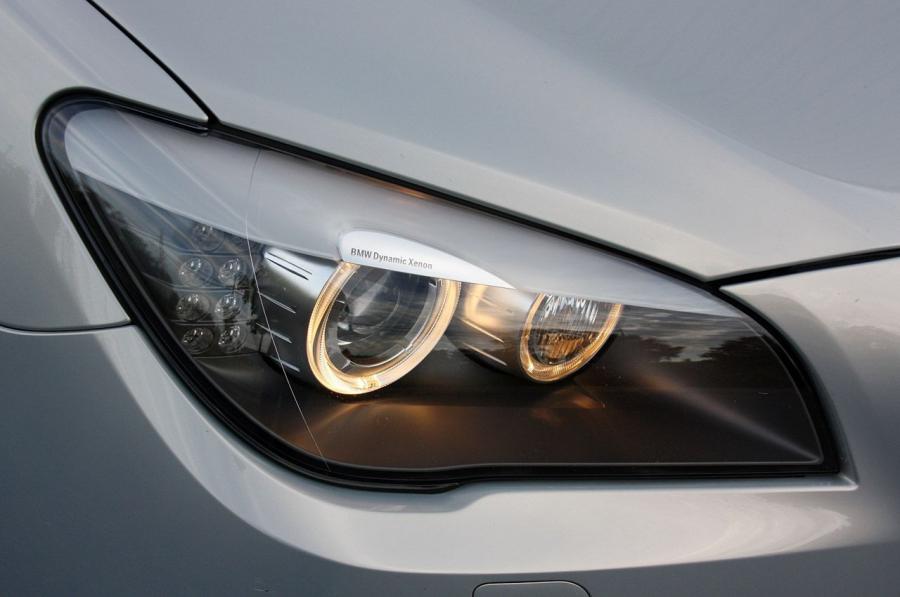  BMW 760iL 2010 года  (фото 20 из 71)
